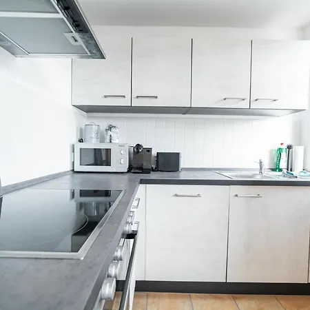 公寓 Fullhouse - - W110 - Smarttv - 2 Bedrooms *