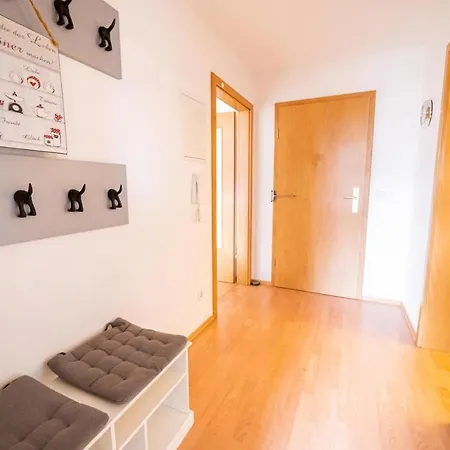 Fullhouse - - W110 - Smarttv - 2 Bedrooms דירה *