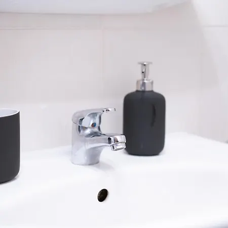 Fullhouse - - W110 - Smarttv - 2 Bedrooms *